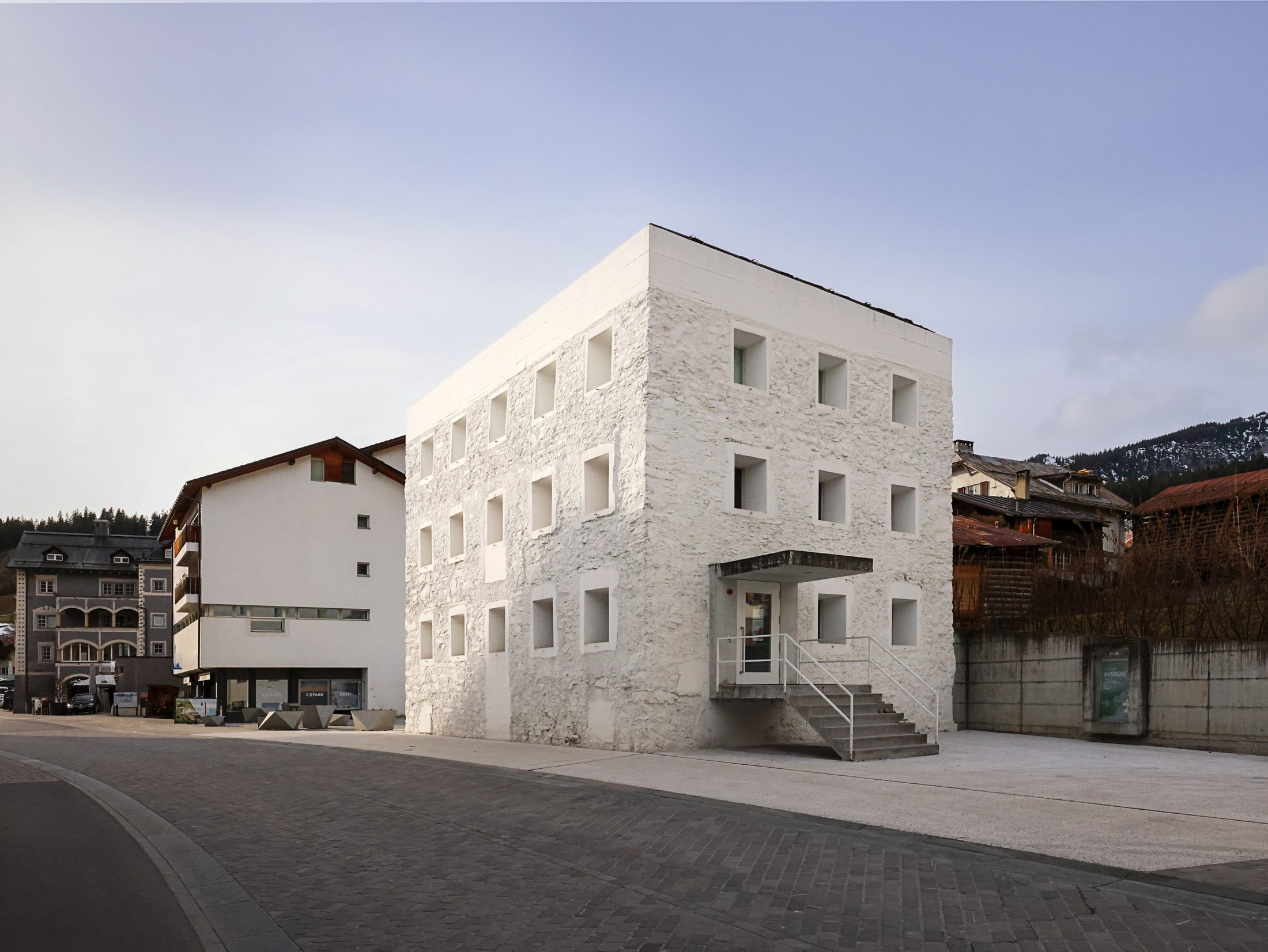 La Maison Jaune — Rudolf Olgiati, Flims, Suisse — photographie Koja Studio, vue 2